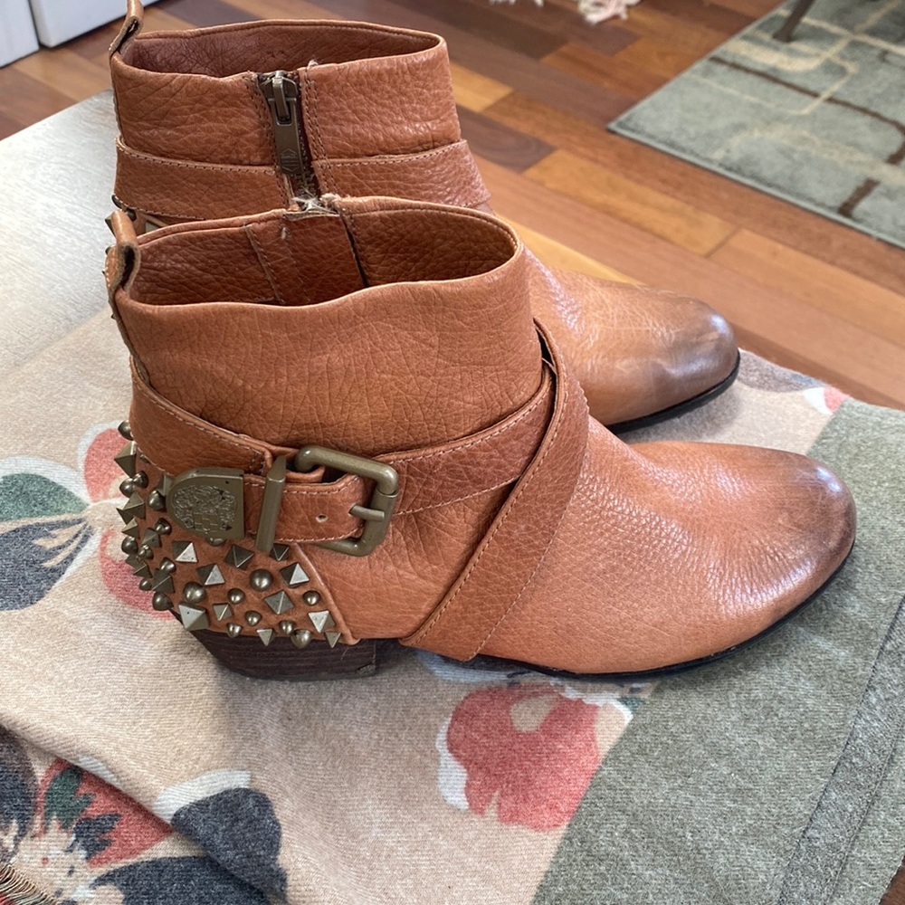 Vince Camuto boots